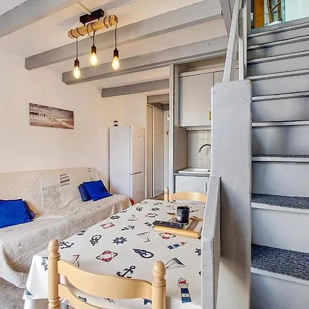 بيت للعطل Awesome Home In La Palmyre With Wifi لا بالمير